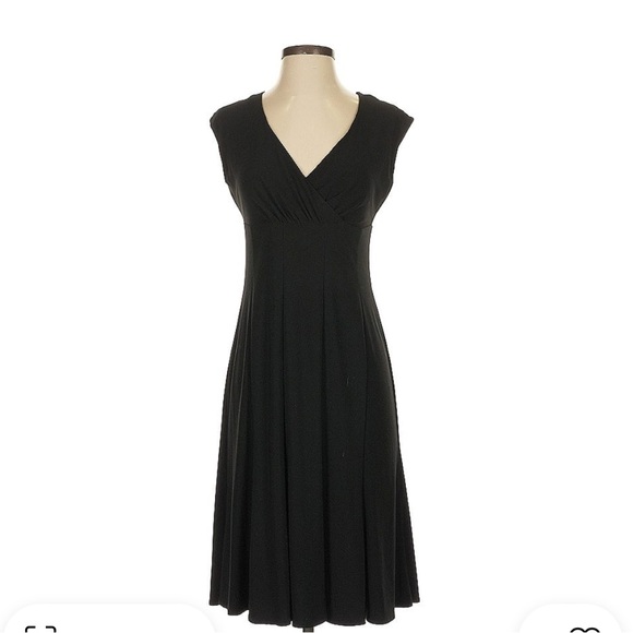 Lord & Taylor Dresses & Skirts - Lord & Taylor Dress Midi Elegant Black V-Neck Knit 6-8